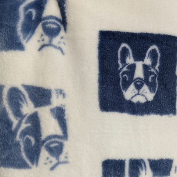 Boston Terrier Frenchie Face Print Plush Throw Blanket 50" x 70" White Blue NWT - Picture 5 of 10